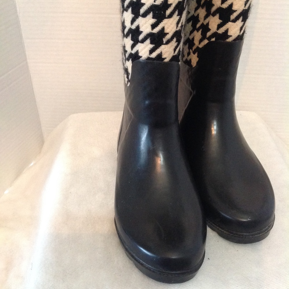 Banana Republic Boots - Picture 3 of 6
